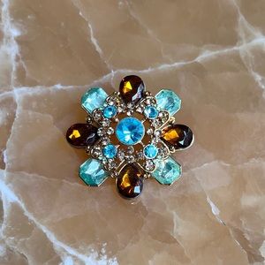 Turquoise & Brown gold brooche